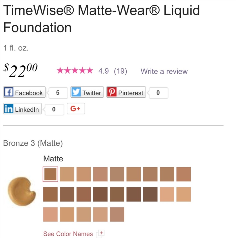Brand New! Matte Wear Liquid Foundation Bronze 3!